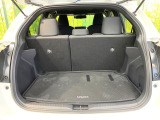 普段のお買い物や通勤、送迎等に十分な荷室スペースを確保しております。セカンドシートを倒すと、大きな荷物の積載も可能です♪