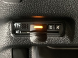 ハンドルの左下にETCがついています。高速道路の料金所の通過も楽々です。カードの取り出しもしやすい場所についています。