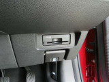 ここに ETC付いております。高速道路の料金所もスイスイ♪ ETCカードの申し込みは日産カードがおすすめ!!!「安心」「おトク」「便利」で皆さまのカーライフをサポートする特典満載のカードです。