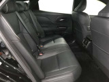 ゆとりある広々とした車内空間は、ドライブを始め買い物やレジャーなど、幅広く活躍します。一人でもみんなとでもお出かけを楽しみましょう!