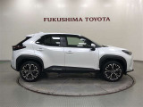 【まるごとクリーニング】シートを取り外し、車内を徹底洗浄。隅々まで丁寧に仕上げています。