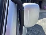 当店の車はルームクリーニング施工済み!納車前には手がけWAX、室内仕上げ清掃で納車をおこなっております!