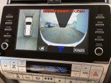 後方の状況を画面で確認できるので、駐車時の安全性を高めます。狭い場所でもスムーズに駐車できます。