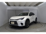 レクサス車らしい細部までこだわった高級感と見る人を一目で虜にするエモーショナルな魅力を持ち合わせております。