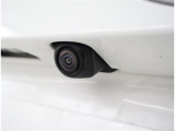 バックカメラが付いているので後方確認が非常にしやすいです。今や運転初心者も熟練者も必須装備!ついていて損はないですね♪