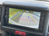 駐車時に便利なバックモニター付きです。これで慣れない場所の駐車も安心ですね。