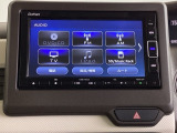 メーカー純正のナビゲーションが付いていますオーディオも充実しています。詳しくはスタッフへお尋ねください
