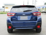 SUBARUは安心安全をご提供するため視界の良さにこだわった車作り。後方視界も良好です。