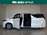 両側パワースライドドア付きだから、狭い駐車スペースなどでの 乗り降りラクラク!小さなお子さまのいるご家庭には嬉しい装備。