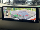 【360&deg;ビューモニター】専用のカメラにより、上から見下ろしたような視点で360度クルマの周囲を確認することができます☆死角部分も確認しやすく、狭い場所での切り返しや駐車もスムーズに行えます。