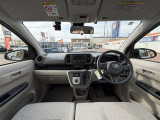 見通しのよいすっきりとした視界で、誰でも運転しやすいです。運転のしやすさは疲れにくさにも繋がりますよ♪