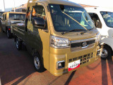 納車前にはプロのメカニックが点検、整備を行いますので安心してお乗り頂けます。