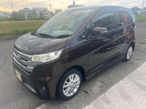 当社では納車前整備や洗車・ルームクリーニングも行っております。