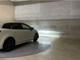 LEDヘッドランプです。十分な明るさを保ちつつも消費電力が少なく、バルブ寿命も長いのが特徴です。瞬時にMAXの光量を発揮するのもLEDならではです。