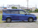 『サイドシルエット』運転席側写真になります。