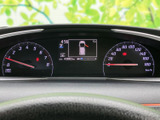 視認性の高いメーター類で、運転に必要な情報を的確に把握できます。運転状況を常に把握し、安全運転をサポートします。