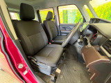 ドライバーによって運転しやすいポジションは異なり、あの車はどうなのか不安なこともありますよね。気になるお車は店頭で乗り込んでご確認いただけます♪