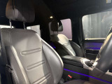 メルセデス・ベンツのシートは人間工学に基づいて設計されておりおり、長時間のドライブでも快適さを保てるように配慮されております。