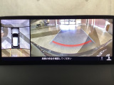 狭い場所での駐車やすれ違いなどでより的確な運転操作に役立つ360&deg;ビューモニターが装備されています。