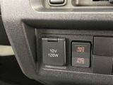 シガーソケット用の充電器が使用可能です!
