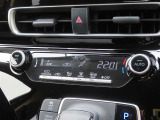 オートエアコンで車内はいつでも快適です♪