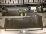 お車の状態をしっかりとお伝えするために1台の車両に付き40枚以上の画像を用意しております。外装はもちろん、室内の装備やお車の特徴などごらんください。