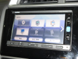 ナビゲーションは純正メモリーナビ(VXM-164VFi)を装着しております。AM、FM、CD、DVD再生、Bluetooth、フルセグTVがご使用いただけます。初めて訪れた場所でも安心ですね!
