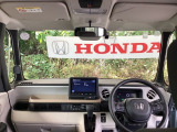 ワイドな視界で運転もしやすくなるように、設計されています。