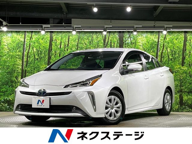 トヨタ プリウス 