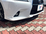 【TRDエアロ】人気のTRDエアロを装備!クルマの外観がよりスタイリッシュになり、街中で存在感あふれる1台に♪将来買い替える時にもリセールに影響しやすく、価値ある人気の装備です!