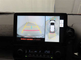 バックモニターを装備しています。車庫入れ時等に車両後方が確認出来るのでとても便利です。