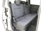 『2列目シート』にもスライド機能が付いているので、乗られている人数や載せるお荷物で調整が出来て便利ですね!
