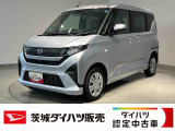 小回りが利いて運転しやすく、低燃費で家計にもやさしい。毎日の移動にぴったりの一台です。