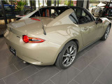 神戸マツダ神戸西インター店は、通常ディーラー+&alpha;の次世代型店舗としてROADSTER EXPERIENCE SPACEの冠を掲げ、「いつでも・誰でも・気軽に会いに行ける」ロードスターUカー専門店。