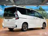 親切・丁寧な専門メカニックスタッフが応対!・車検・点検整備・事故等の修理などアフターサービスも安心。お車のカスタマイズもネクステージのサービススタッフまでご相談ください!