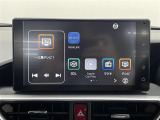【純正9インチディスプレイオーディオ】FM・AMラジオやBluetooth接続、フルセグTVの視聴など多彩な機能を搭載しています。CarPlay、AndroidAutoにも対応。