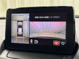 【パノラミックビューモニター】真上から見下ろしたような視点で確認できるバックカメラ搭載!死角も見やすく駐車もラクラクです!