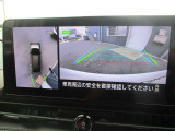 『アラウンドビュ-モニタ-』真上から見下ろしているかのような映像により周囲の状況を知ることで駐車を楽に行う為の支援技術です。