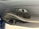BMW正規ディーラー BMW Premium Selection調布の認定中古車です。厳しい基準をクリアした高品質車両のみ販売。BMW認定中古車保証付き(最長4年・距離無制限)、全国納車対応可能です。