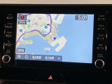 いまや必須装備「ナビゲーション」搭載!知らない場所にスイスイッとドライブ。もう、これなしではハンドルを握れませんね!でも運転中の操作は危険ですのでご注意ですね☆