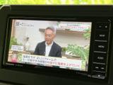 停車中にTVや映像を楽しめる機能。休憩時間にリラックスできます。長距離移動も飽きさせません。