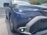 【LEDヘッドライト】夜間走行時も安心なLEDヘッドライトを装備。雨の日も安心!素早く点灯し消費電力も軽減されていますよ。
