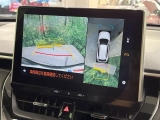 【パノラミックビューモニター】専用のカメラにより、上から見下ろしたような視点で360度クルマの周囲を確認することができます☆死角部分も確認しやすく、狭い場所での切り返しや駐車もスムーズに行えます。