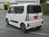 リヤプライバシーガラスで日差しから肌を守ります☆