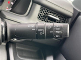 【オートライト(AUTO)】外の明るさをシステムが感知して、自動でヘッドライトが点灯します!ヘッドライトをつけ忘れを防ぐ便利機能です。