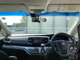 ワイドな視界で運転もしやすくなるように、設計されています。