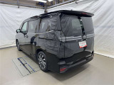 走りにこだわりながら収納力も持ち合わせたお車です。