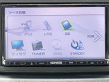 お好みの音楽を快適に楽しめるオーディオ画面。様々なソースに対応し、車内でのエンターテイメントを充実させてくれます。