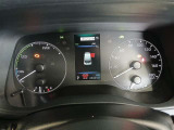 ハイブリッド車ならではのエネルギーフローや燃費情報もわかりやすく表示され、エコドライブを意識した運転がしやすいのもポイントです