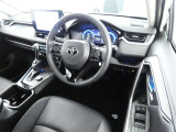 見通しのよいすっきりとした視界で、誰でも運転しやすいです。運転のしやすさは疲れにくさにも繋がりますよ♪